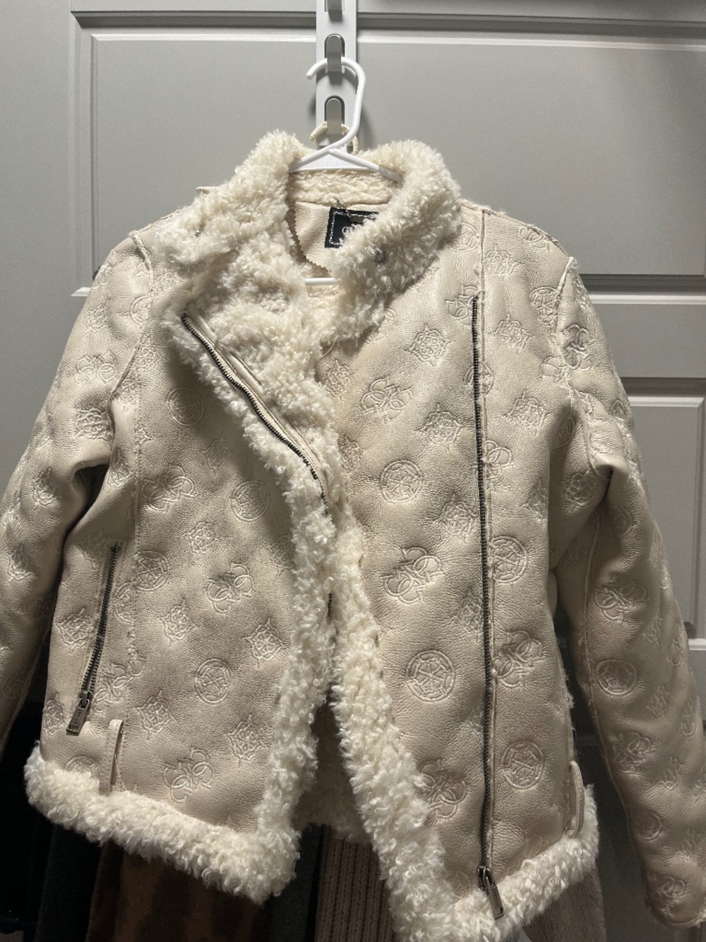 guess coat